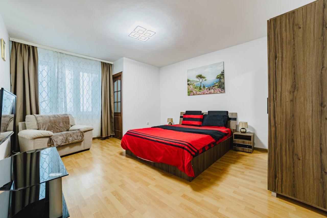 Apartament Coresi Mall